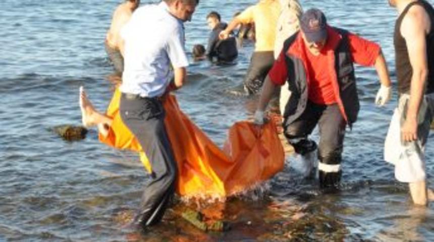 Kurbanlık Satmak I&ccedil;in Trabzon'a Gelen Ağrılı 2 Gen&ccedil;, Denizde Boğuldu