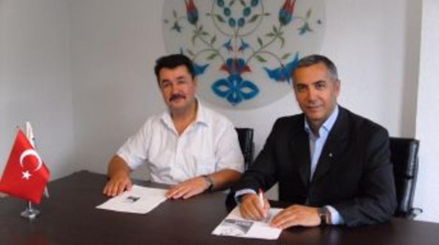 &Ouml;zdemir: Okullarda Karate Eğitimi Verilmesi I&ccedil;in &Ccedil;alışıyoruz