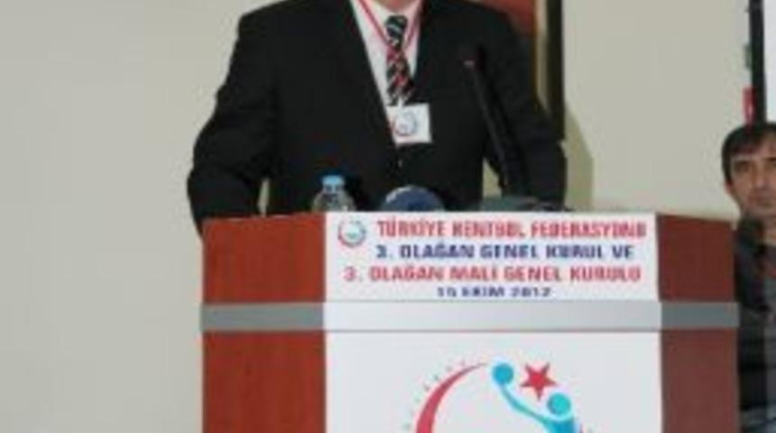 Hentbolda Eyuboğlu Yeniden Başkanlığa Se&ccedil;ildi