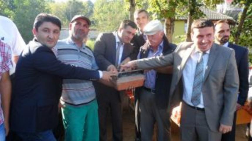 Aşağıdağ k&ouml;y&uuml; cami temeli t&ouml;renle atıldı