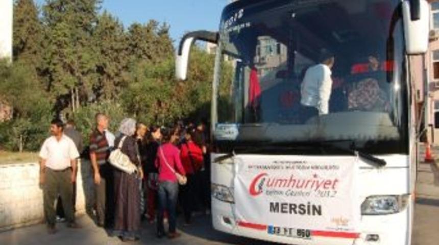 G&uuml;l, İlk &Ouml;ğrenci Kafilesini Afyon&rsquo;a Uğurladı