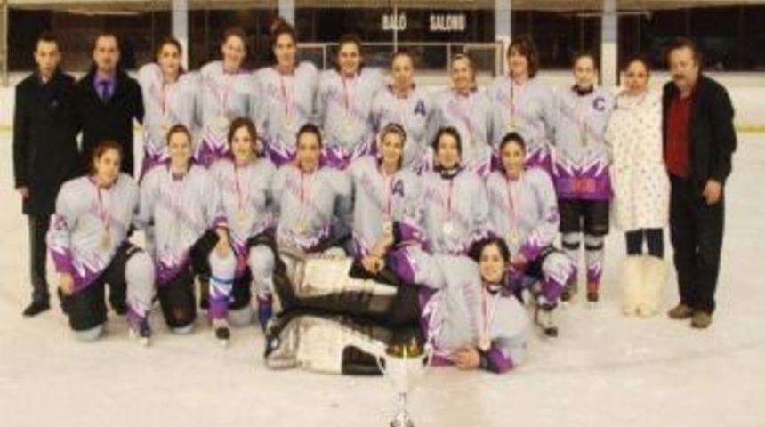 Buz Hokeyinde Milenyum'un B&uuml;y&uuml;k Başarısı