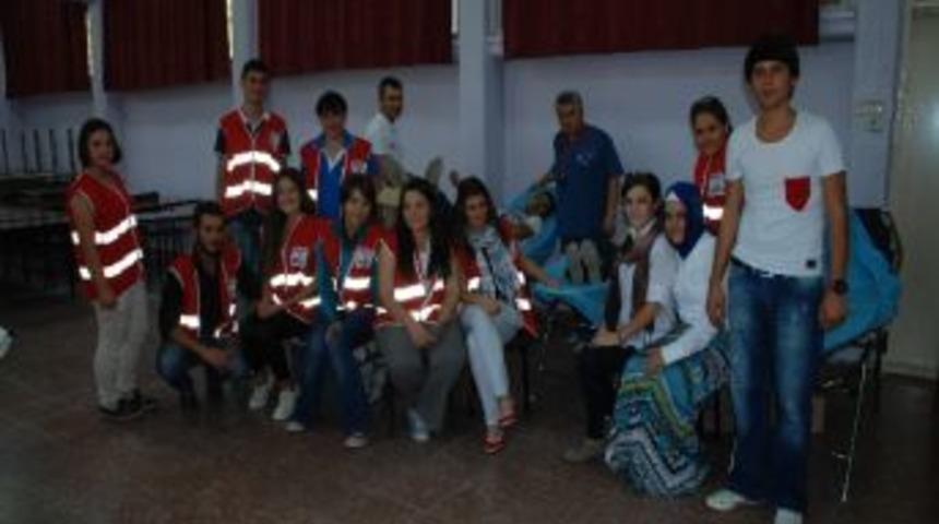 Celal Bayar &Uuml;niversitesi'nden Kan Bağışı Kampanyası