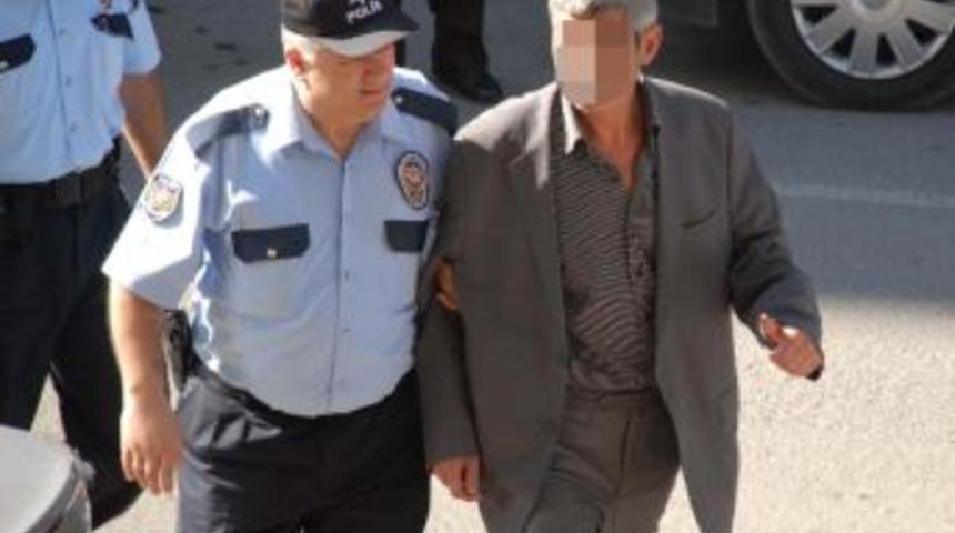 Evinde Tabanca Ele Ge&ccedil;en Şahıs G&ouml;zaltına Alındı