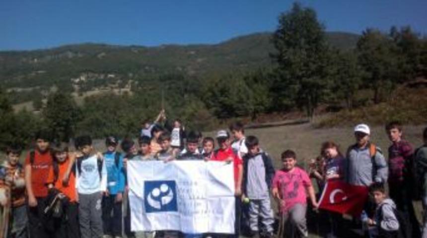 Nil&uuml;ferli &Ouml;ğrenciler Doğa Y&uuml;r&uuml;y&uuml;ş&uuml; Yaptı