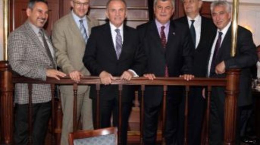 T&uuml;rkiye - Hollanda İlişkilerine &Ouml;nemli Katkı