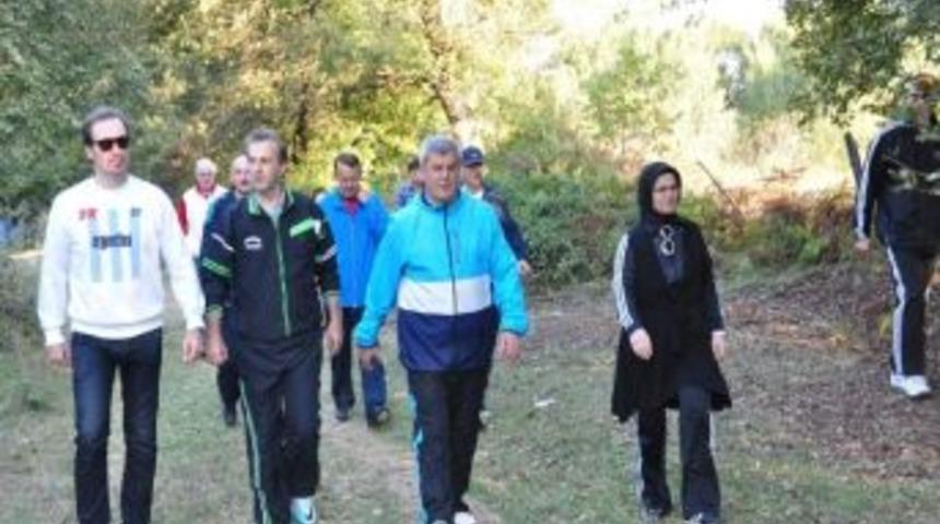 Başkanlar Ketenciler K&ouml;y&uuml;nde Y&uuml;r&uuml;d&uuml;