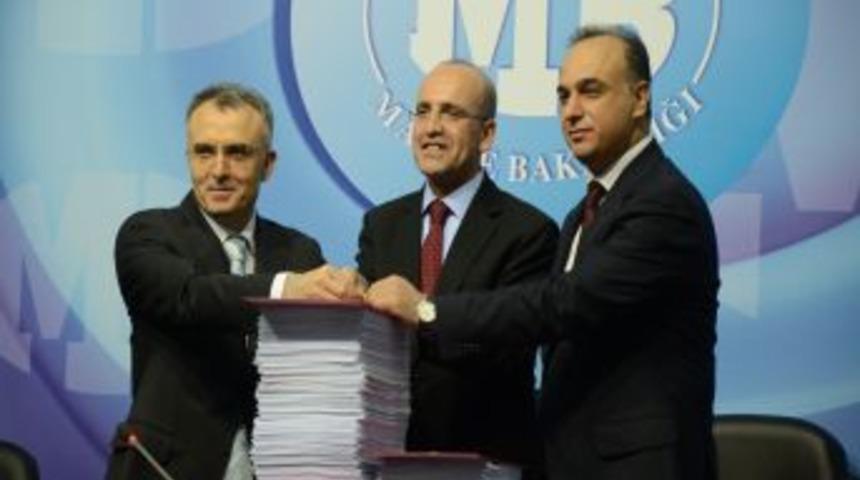 B&uuml;t&ccedil;e 9 Ayda 14,4 Milyar A&ccedil;ık Verdi