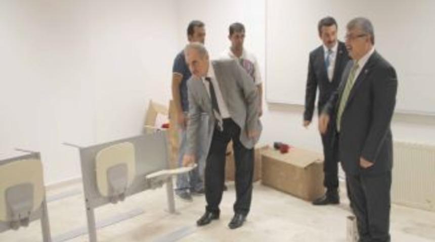 &Uuml;niversite Kendi Okulunu Kendi Yaptı