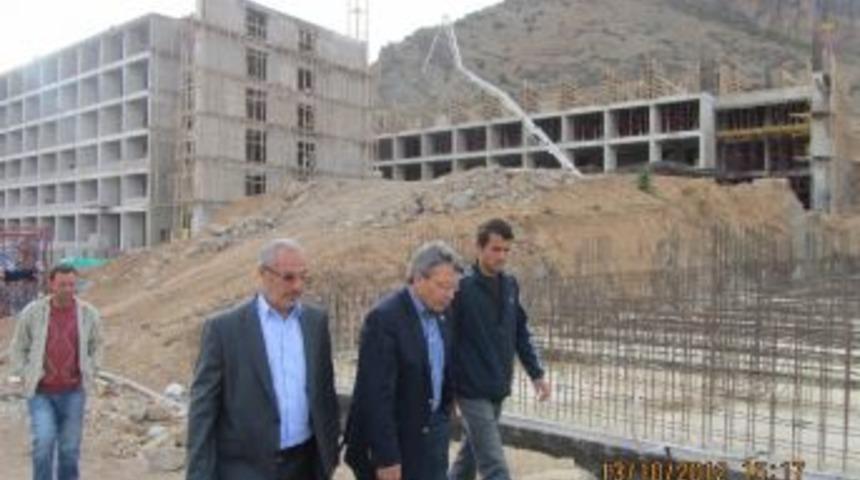 Ak Parti G&uuml;m&uuml;şhane Milletvekili &Uuml;st&uuml;n G&uuml;m&uuml;şhane&rsquo;de Yatırımları Yerinde İnceledi