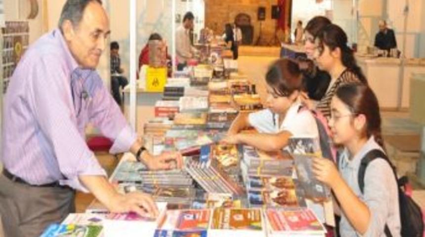Edirne Kitap Fuarı&rsquo;na B&uuml;y&uuml;k İlgi