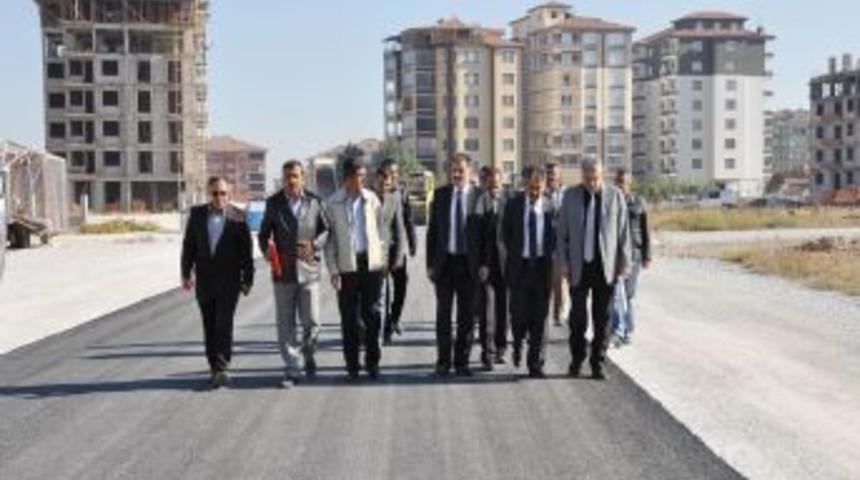 Fahri Kayahan B&ouml;lgesinde 14 Kilometrelik Yol A&ccedil;ıldı