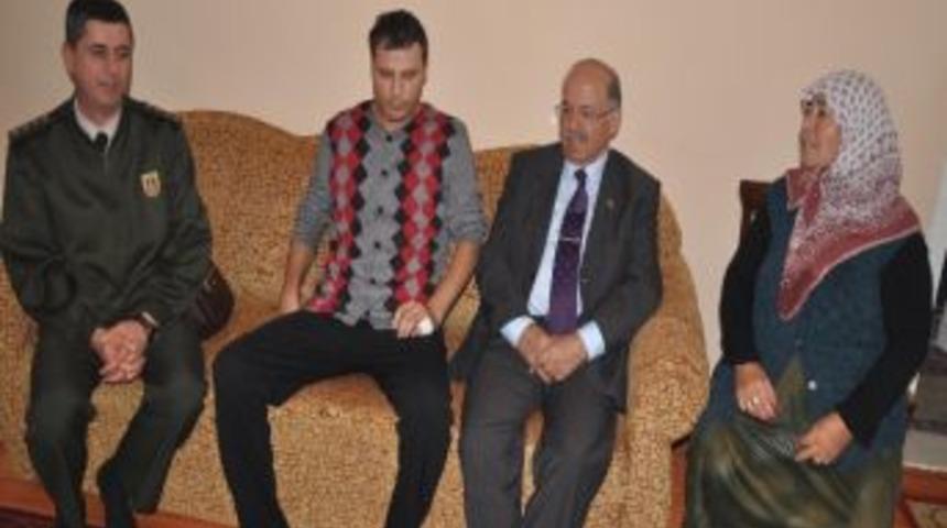 Vali Kolat&rsquo;tan Gaziye Ziyaret