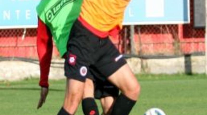 Gen&ccedil;lerbirliği, Galatasaray Ma&ccedil;ı Hazırlıklarını S&uuml;rd&uuml;r&uuml;yor