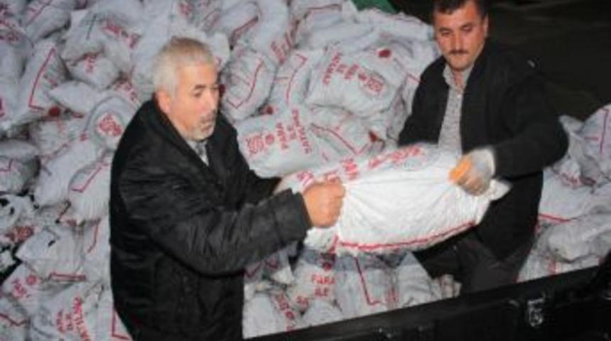 G&ouml;rele'de Bu Yıl Bin Aileye Bin Kilogram K&ouml;m&uuml;r Yardımı Yapılacak