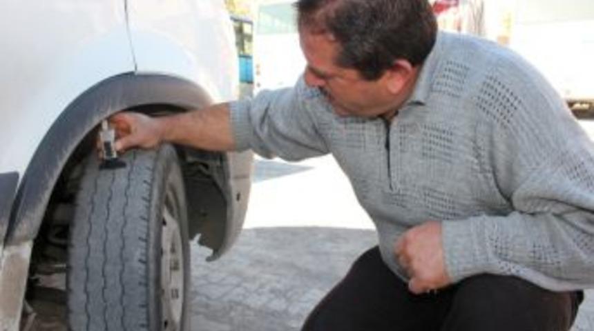 &Ouml;ğrenci Servis Ara&ccedil;larının Kontrolleri Devam Ediyor