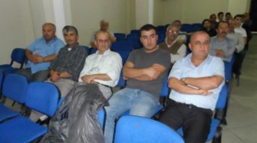Belediye d&uuml;kkanları esnafa tanıtıldı