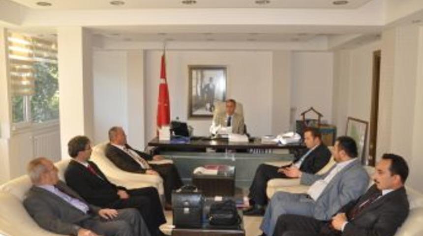 Kent Konseyi Belediye Başkanını ziyaret etti