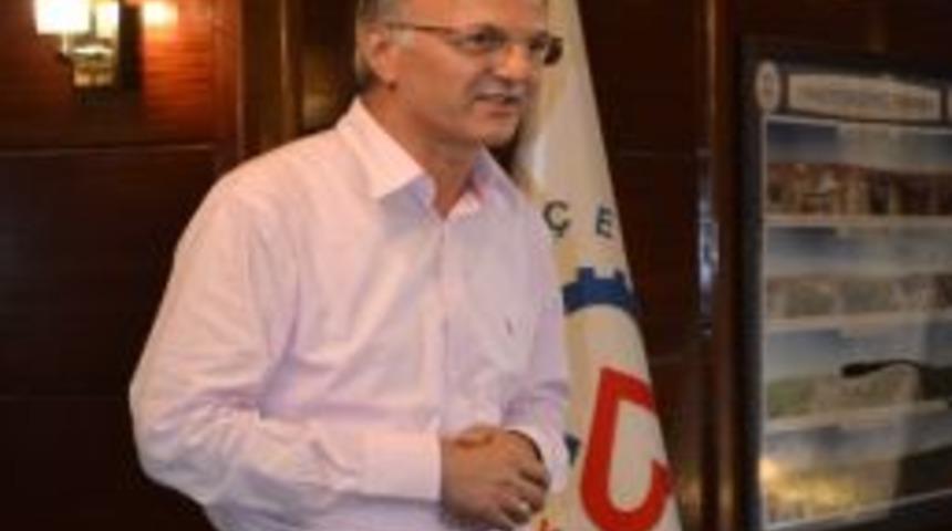 Ertem, Belediye &Ccedil;alışanlarıyla Helalleşti