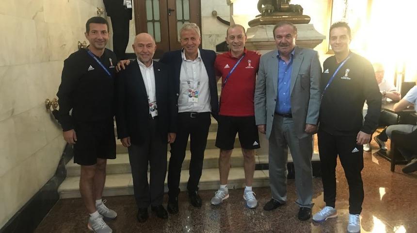 TFF'den Cüneyt Çakır'a moral ziyareti!