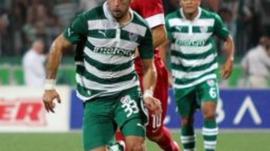 Beşiktaş Ozan İpek Transferini Askıya Aldı