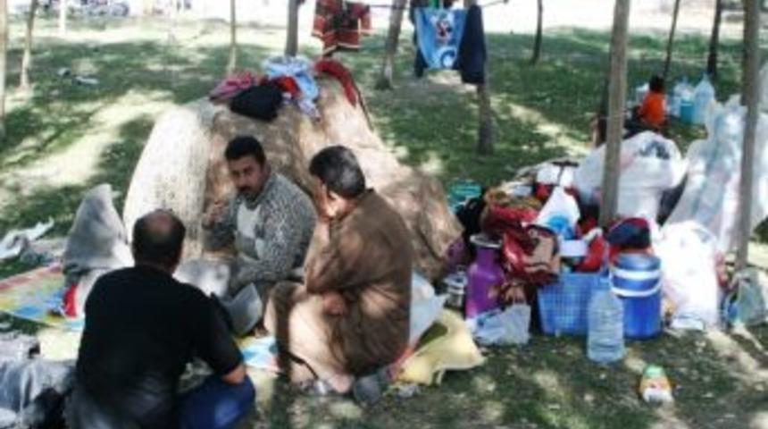 Suriyeli G&ouml;&ccedil;menler Van'ı Terk Etmeye Başladı