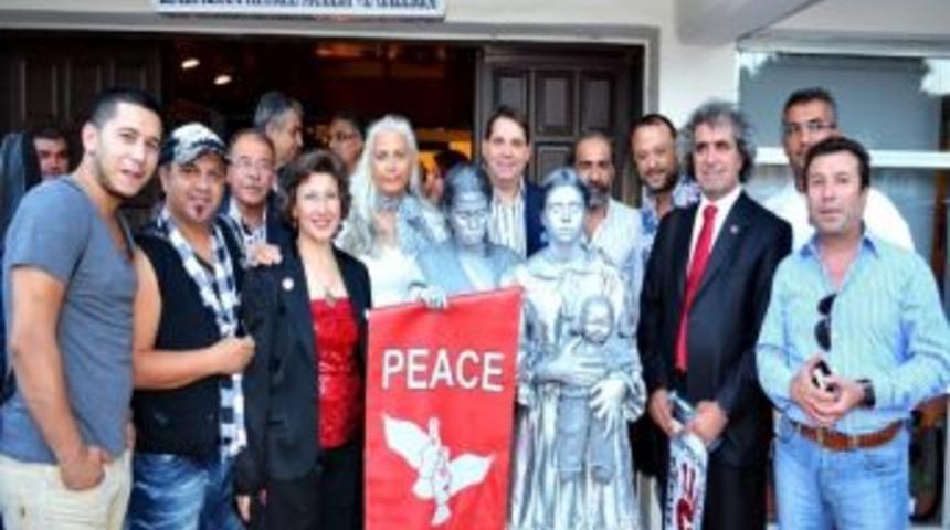 Sanatseverler İzmir'de Buluştu