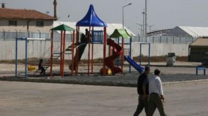 T&uuml;rkiye&rsquo;de Bulunan Suriyeli Sığınmacı Sayısı 101 Bin 834&rsquo;e Y&uuml;kseldi