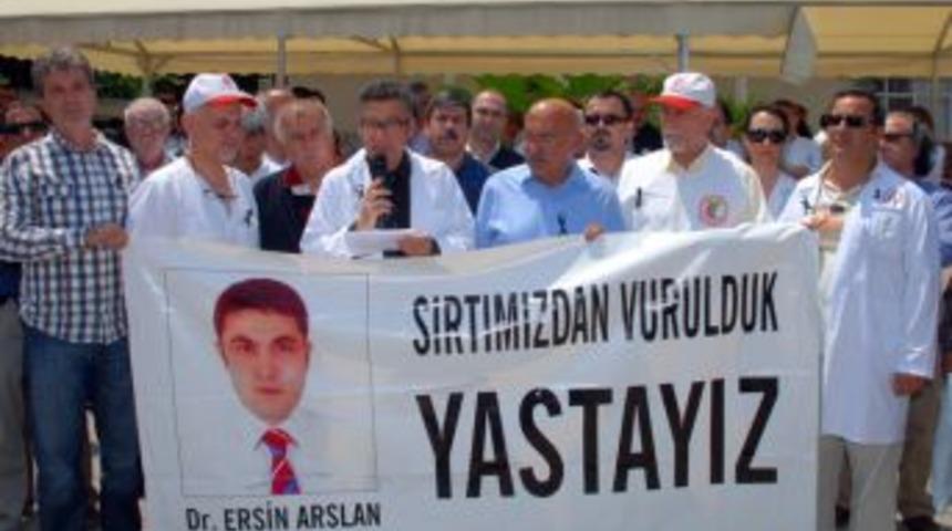 Doktorlara şiddet arttı