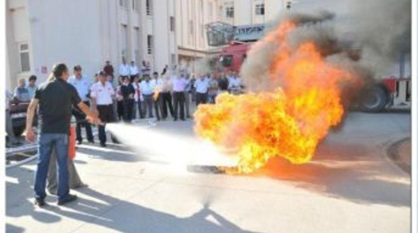 Kumluca Devlet Hastanesinde yangın tatbikatı