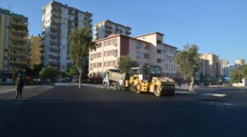 Okullar asfaltlanıyor