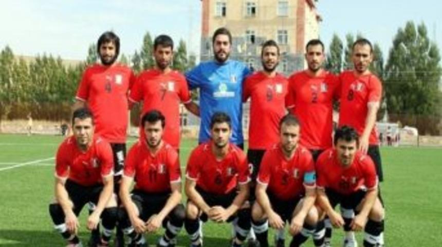 Yıldızeli Birlikspor, Volkansporu 2-0 Mağlup Etti