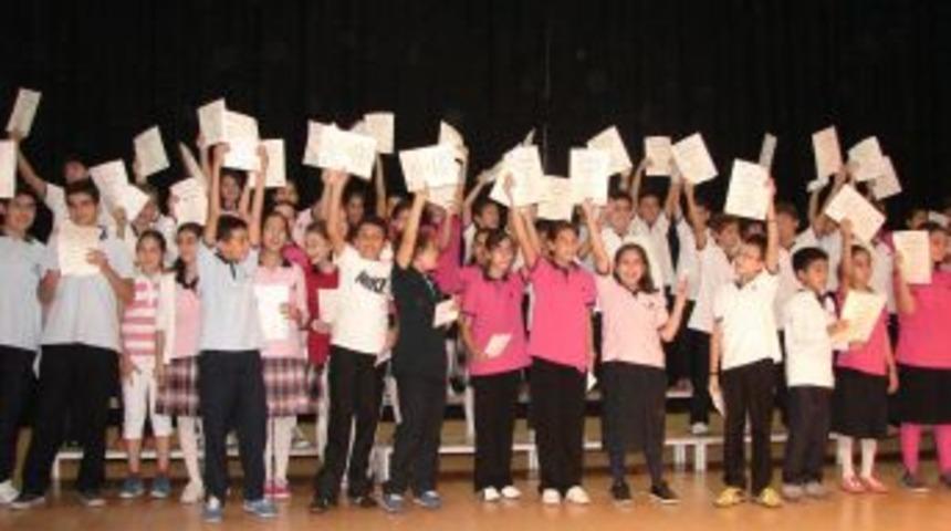 Servergazili &Ouml;ğrenciler, Cambridge Sınavlarında B&uuml;y&uuml;k Başarı G&ouml;sterdi