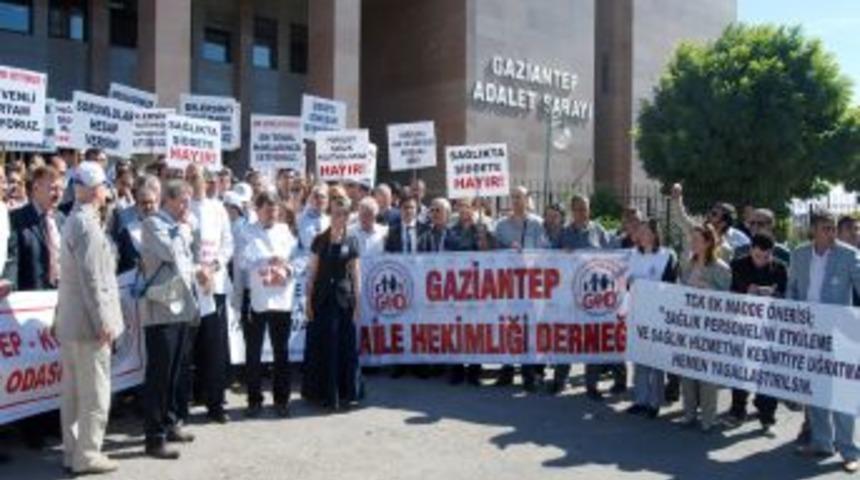 &Ouml;ld&uuml;r&uuml;len Dr. Arslan&rsquo;ın Davası Başladı, Aile Zanlı I&ccedil;in Yaş Tahsisi Isteyecek