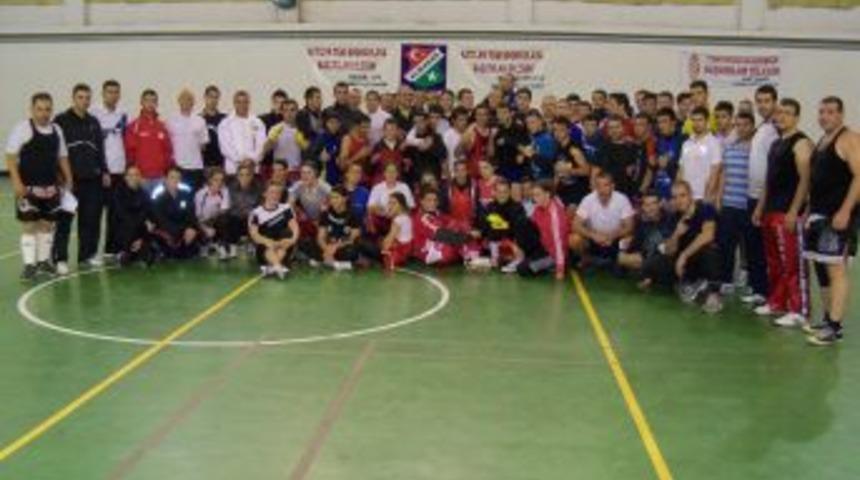 Kickboks Milli Takımı Avrupa Şampiyonası'na Elmadağ'da Hazırlanıyor