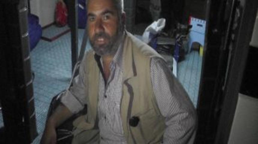 Hacı Adayları Geceyi Otob&uuml;slerde Ge&ccedil;irdi