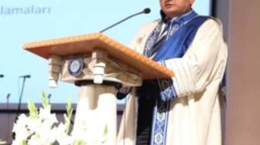 Gazi &Uuml;niversitesi Yeni Akademik Yıla T&ouml;renle Başladı