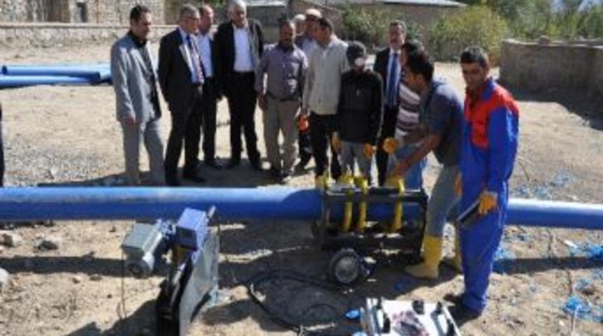 Hakkari&rsquo;deki İ&ccedil;me Suyu Sıkıntısı &Ccedil;&ouml;z&uuml;lmeye &Ccedil;alışılıyor