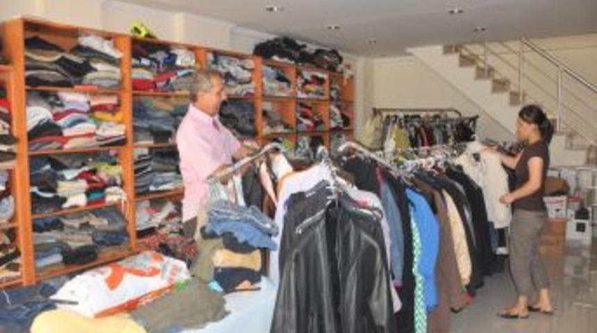 Manavgat Belediyesi Sosyal Market'le 2 Bin 500 Aileye Yardım Ulaştırdı