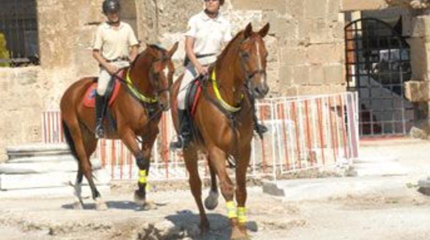 Atlı Jandarma Side'den ayrılıyor