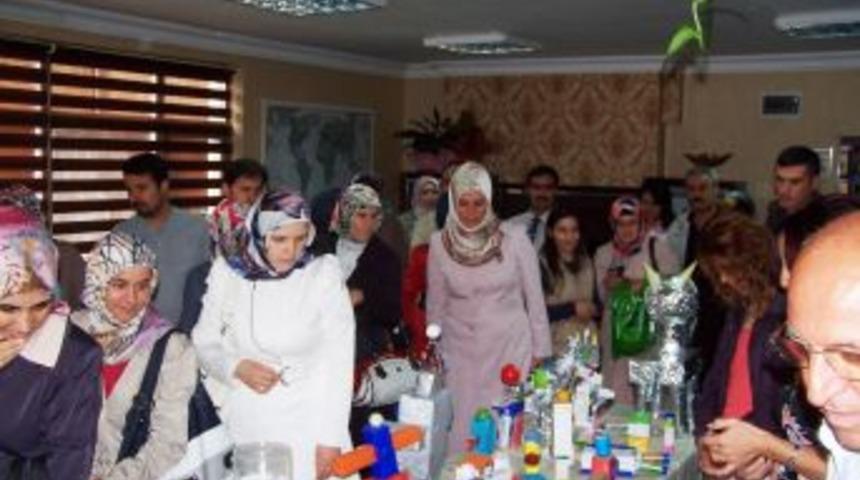 Yıldırımlı Miniklerin Geometrik Robot Sergisi Yoğun Ilgi G&ouml;rd&uuml;