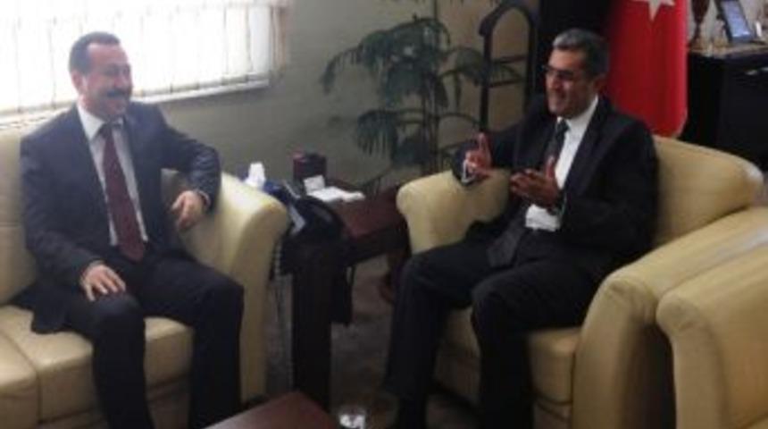 Rekt&ouml;r G&ouml;kbel&rsquo;den Konuk&rsquo;a Ziyaret