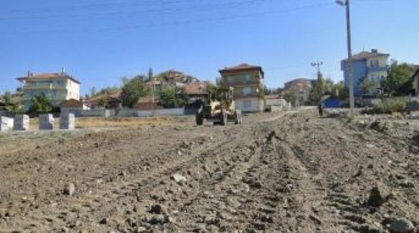 Sungurlu&rsquo;da Asfalt &Ccedil;alışmaları Yeniden Başladı