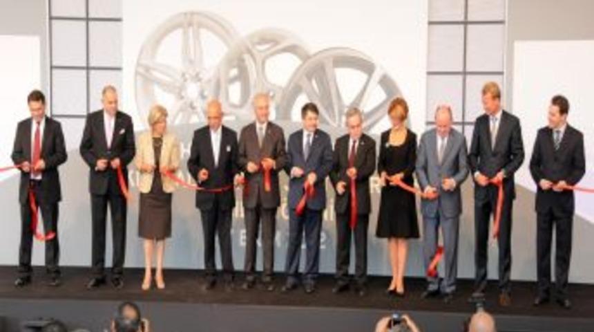 Manisa'da 45 Milyon Euroya Ikinci Fabrikayı A&ccedil;tı, 200 Kişiyi Istihdam Etti