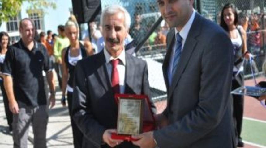 Anadolu Efes, Siirt’te Yenilenen Basketbol Sahasının Açılışı Yaptı