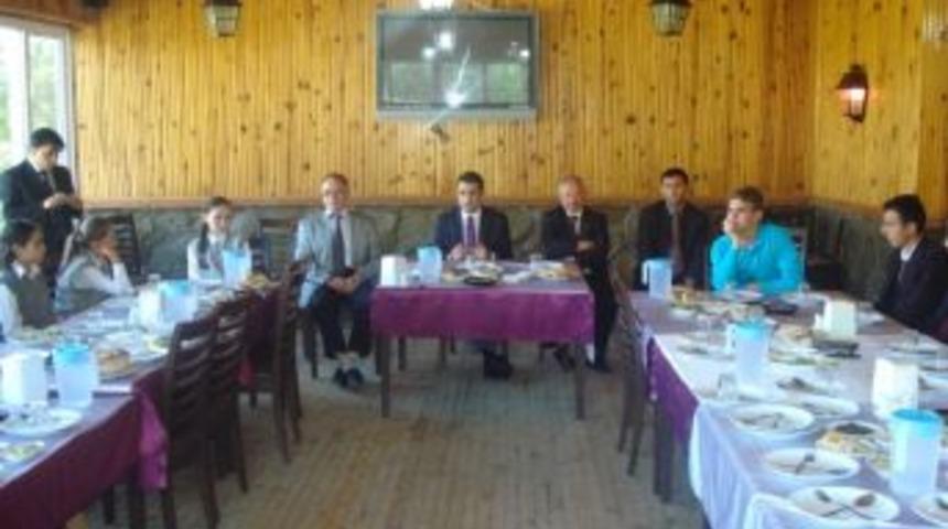 Kaymakam &Ccedil;ınar, Vizyoner &Ouml;ğrenciler İle Biraraya Geldi