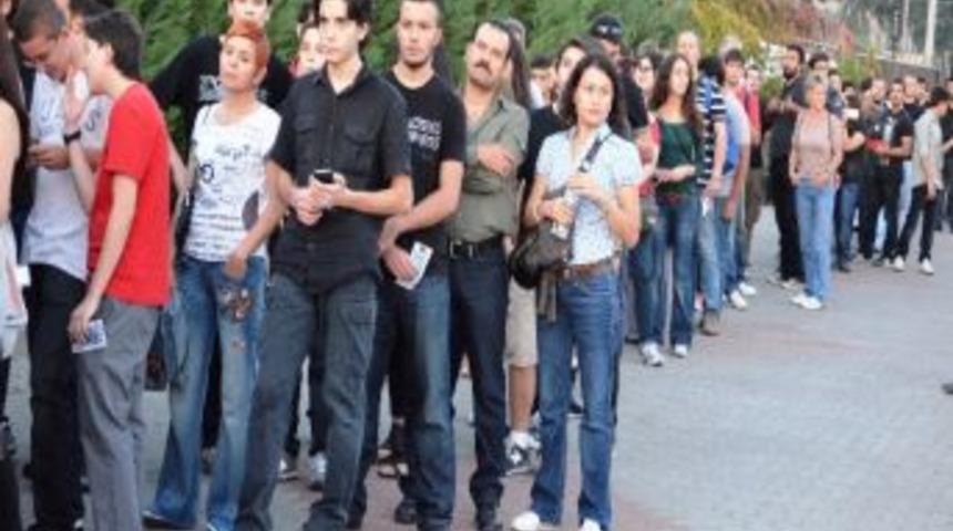 &Uuml;nl&uuml; Rock Grubu Scorpıons İzmir'i Salladı