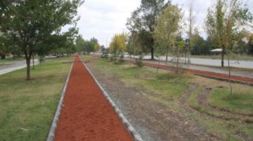 Meng&uuml;celi Mahallesine Y&uuml;r&uuml;y&uuml;ş Yolu