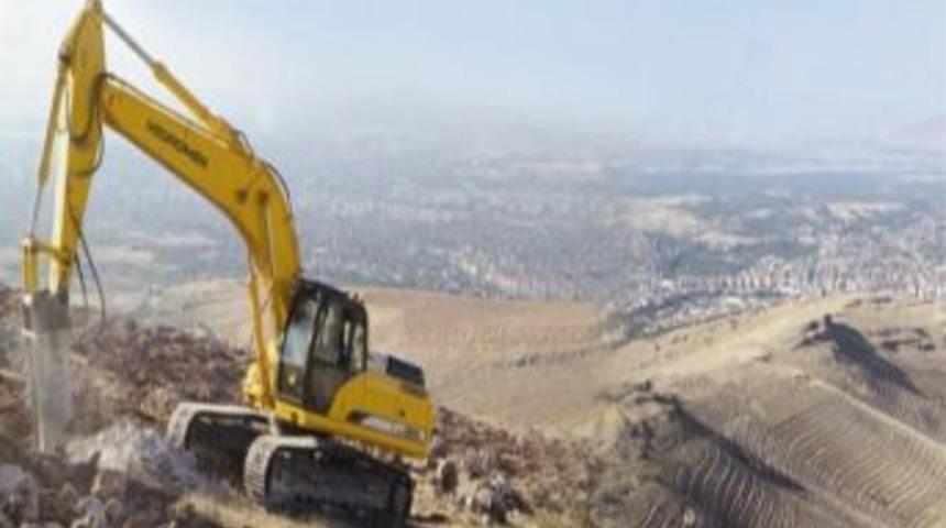 Kayalık Arazide Orman Kuruldu