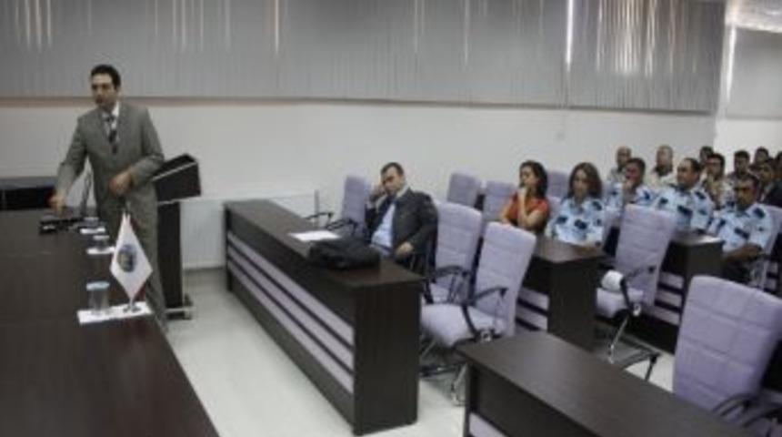 Kula&rsquo;da Polise 'intihar' Semineri